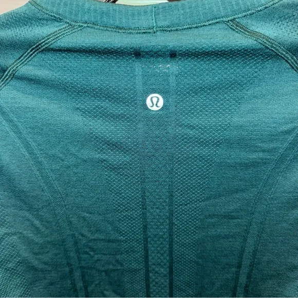 Lululemon Run: Swiftly Tech Long Sleeve
Emerald Green 6 - Picture 7 of 11